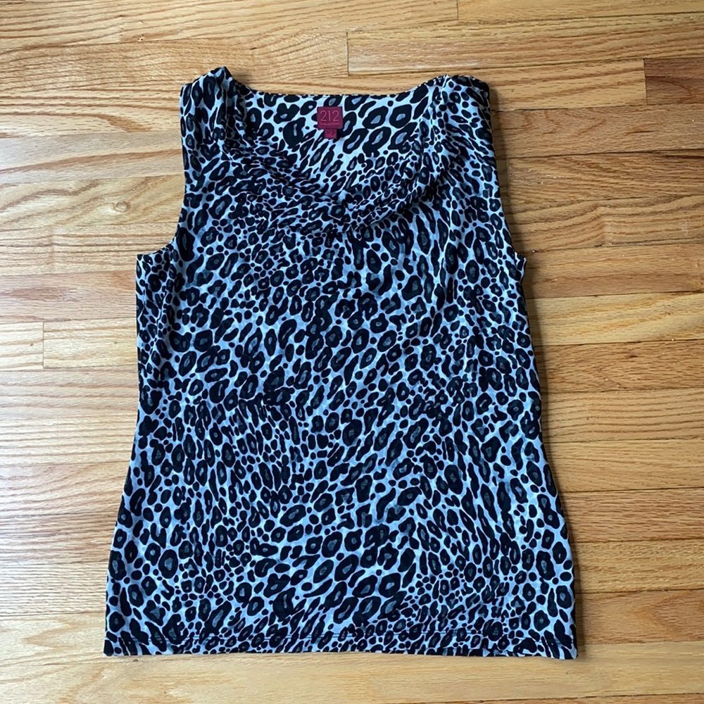 Leopard top